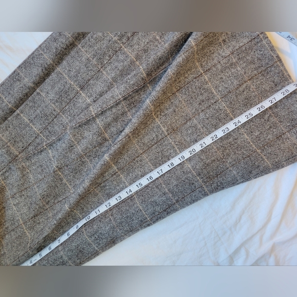 Wool Jacket and Skirt Set - Picture 10 of 10